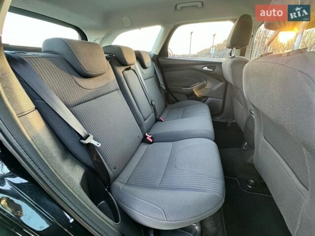 Черный Форд Фокус, объемом двигателя 1.6 л и пробегом 210 тыс. км за 8999 $, фото 122 на Automoto.ua