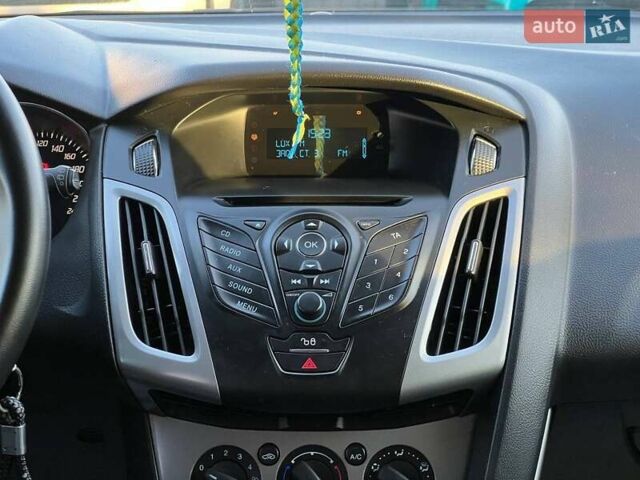 Черный Форд Фокус, объемом двигателя 1.56 л и пробегом 230 тыс. км за 8000 $, фото 14 на Automoto.ua