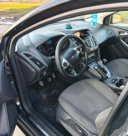 Черный Форд Фокус, объемом двигателя 1.56 л и пробегом 265 тыс. км за 8300 $, фото 8 на Automoto.ua