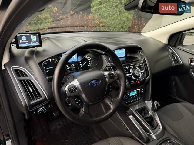 Чорний Форд Фокус, об'ємом двигуна 1.6 л та пробігом 227 тис. км за 8450 $, фото 31 на Automoto.ua