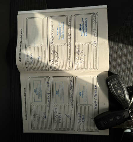 Чорний Форд Фокус, об'ємом двигуна 1.6 л та пробігом 265 тис. км за 9299 $, фото 48 на Automoto.ua