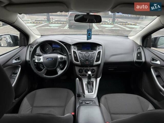 Черный Форд Фокус, объемом двигателя 2 л и пробегом 215 тыс. км за 7700 $, фото 6 на Automoto.ua