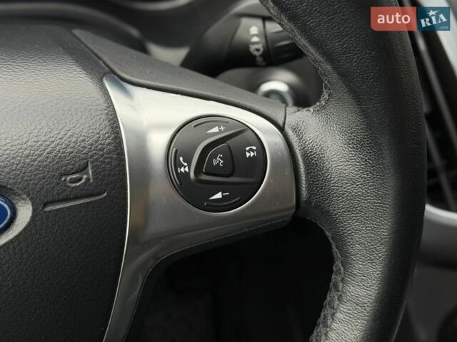 Черный Форд Фокус, объемом двигателя 1.6 л и пробегом 275 тыс. км за 8350 $, фото 32 на Automoto.ua