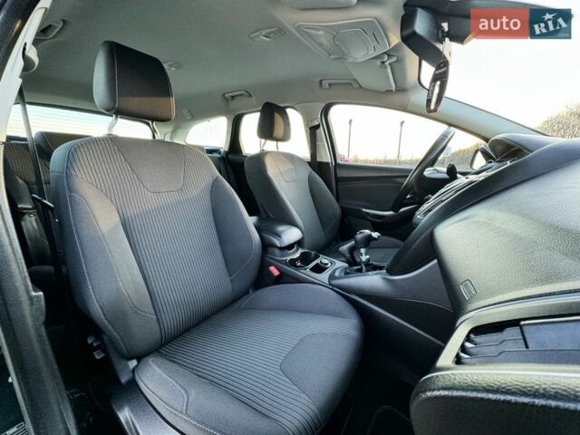 Черный Форд Фокус, объемом двигателя 1.6 л и пробегом 210 тыс. км за 8998 $, фото 113 на Automoto.ua