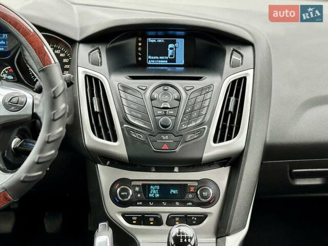 Черный Форд Фокус, объемом двигателя 0 л и пробегом 219 тыс. км за 8400 $, фото 16 на Automoto.ua