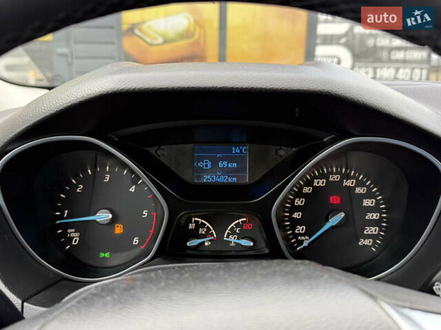 Форд Фокус 2013 в Стрые на Automoto.ua Черный Форд Фокус, объемом двигателя 1.6 л и пробегом 253 тыс. км за 7800 $, фото 51 на Automoto.ua