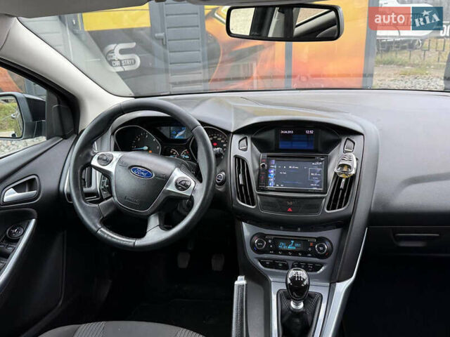 Черный Форд Фокус, объемом двигателя 1.6 л и пробегом 253 тыс. км за 6999 $, фото 39 на Automoto.ua