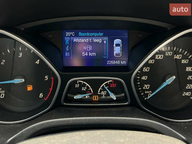 Форд Фокус 2013 в Львове на Automoto.ua Черный Форд Фокус, объемом двигателя 1.6 л и пробегом 225 тыс. км за 7600 $, фото 19 на Automoto.ua