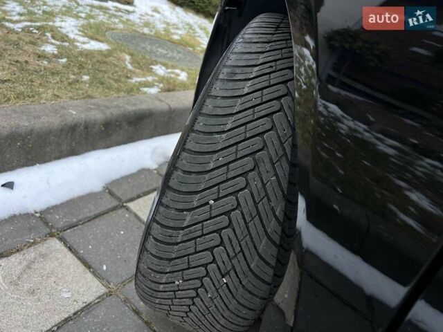 Чорний Форд Фокус, об'ємом двигуна 1.6 л та пробігом 218 тис. км за 8950 $, фото 75 на Automoto.ua