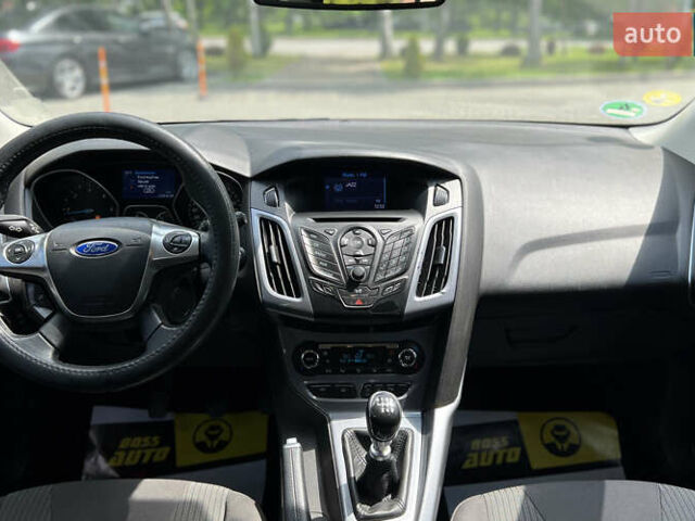 Форд Фокус 2013 в Львове на Automoto.ua Черный Форд Фокус, объемом двигателя 1.6 л и пробегом 225 тыс. км за 7600 $, фото 11 на Automoto.ua