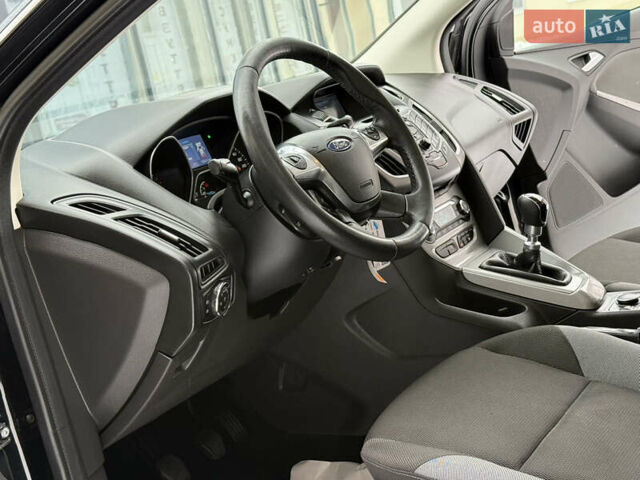 Черный Форд Фокус, объемом двигателя 1.6 л и пробегом 186 тыс. км за 7950 $, фото 75 на Automoto.ua