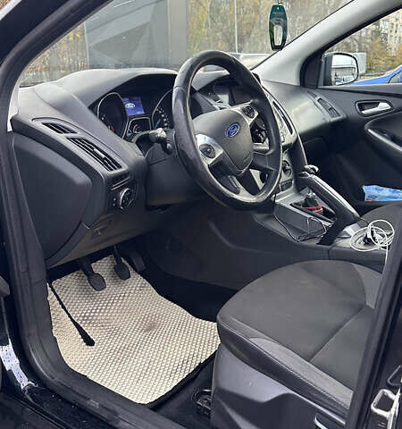 Форд Фокус 2013 в Киеве на Automoto.ua Черный Форд Фокус, объемом двигателя 1.56 л и пробегом 288 тыс. км за 7900 $, фото 9 на Automoto.ua