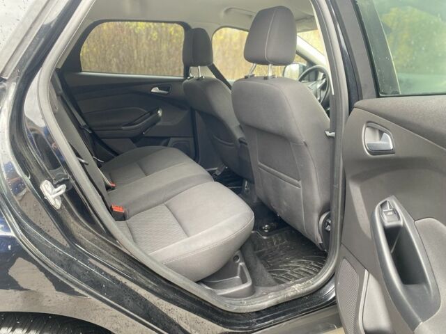 Черный Форд Фокус, объемом двигателя 1.6 л и пробегом 231 тыс. км за 8300 $, фото 15 на Automoto.ua