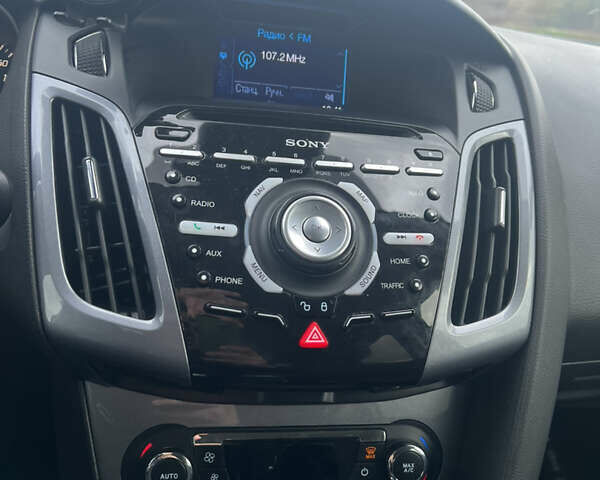 Черный Форд Фокус, объемом двигателя 2 л и пробегом 265 тыс. км за 8999 $, фото 14 на Automoto.ua