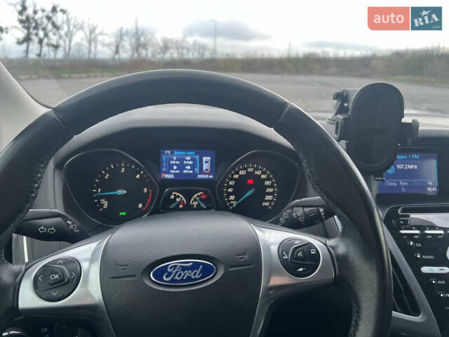 Черный Форд Фокус, объемом двигателя 2 л и пробегом 265 тыс. км за 8999 $, фото 13 на Automoto.ua