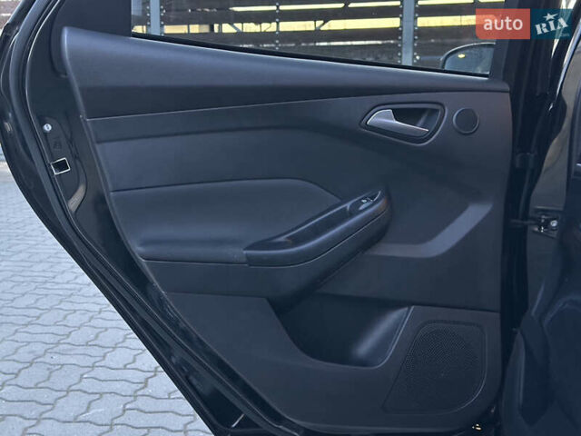 Чорний Форд Фокус, об'ємом двигуна 1.6 л та пробігом 195 тис. км за 8999 $, фото 75 на Automoto.ua