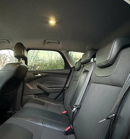 Черный Форд Фокус, объемом двигателя 2 л и пробегом 260 тыс. км за 7800 $, фото 24 на Automoto.ua