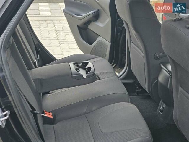 Черный Форд Фокус, объемом двигателя 1.6 л и пробегом 231 тыс. км за 8999 $, фото 68 на Automoto.ua