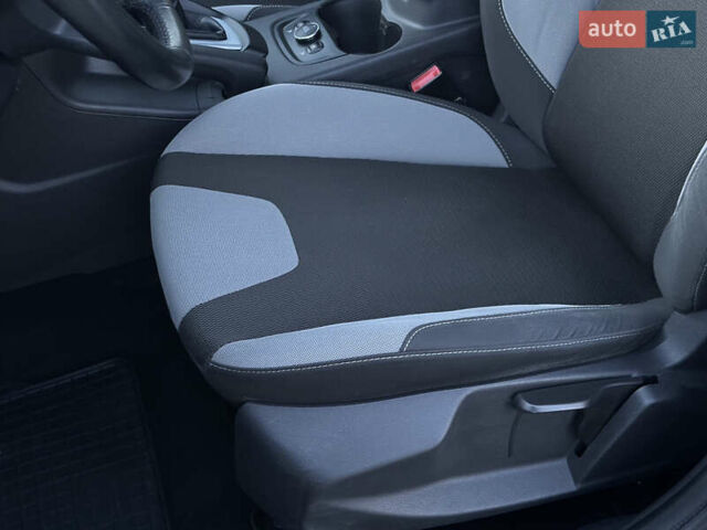 Чорний Форд Фокус, об'ємом двигуна 1.6 л та пробігом 195 тис. км за 8999 $, фото 57 на Automoto.ua