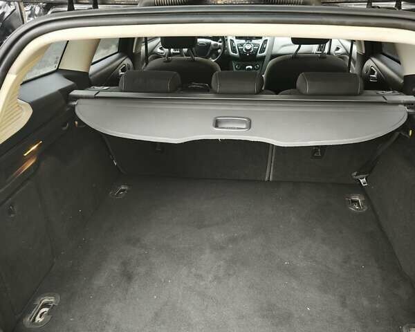 Черный Форд Фокус, объемом двигателя 1.6 л и пробегом 325 тыс. км за 7000 $, фото 20 на Automoto.ua