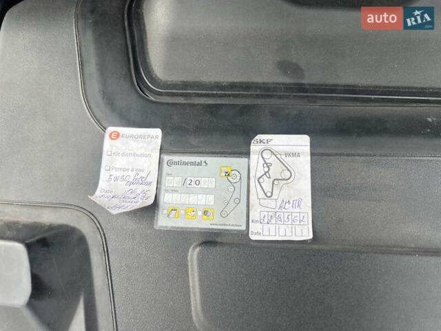 Черный Форд Фокус, объемом двигателя 2 л и пробегом 265 тыс. км за 8999 $, фото 23 на Automoto.ua