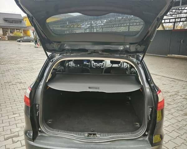 Черный Форд Фокус, объемом двигателя 1.6 л и пробегом 325 тыс. км за 7000 $, фото 19 на Automoto.ua