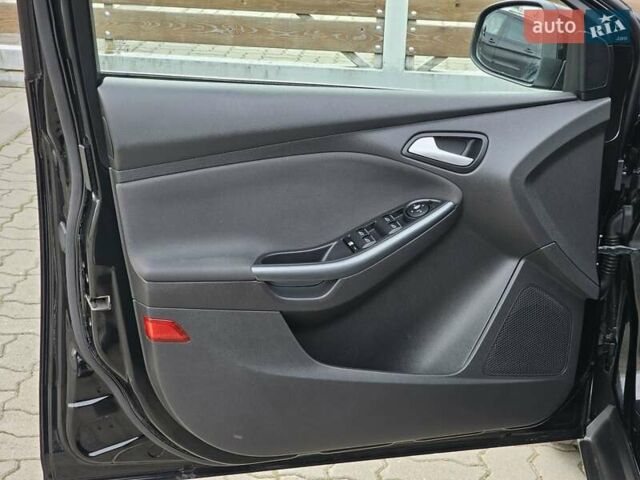 Черный Форд Фокус, объемом двигателя 1.6 л и пробегом 231 тыс. км за 8999 $, фото 76 на Automoto.ua