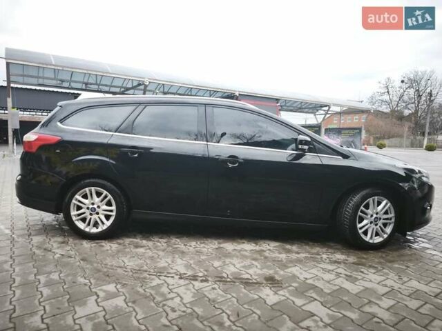 Черный Форд Фокус, объемом двигателя 1.6 л и пробегом 325 тыс. км за 7000 $, фото 6 на Automoto.ua