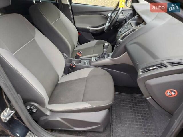 Черный Форд Фокус, объемом двигателя 1.6 л и пробегом 170 тыс. км за 7300 $, фото 14 на Automoto.ua