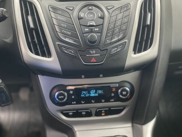 Черный Форд Фокус, объемом двигателя 1.6 л и пробегом 231 тыс. км за 8300 $, фото 22 на Automoto.ua