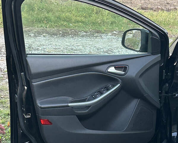 Черный Форд Фокус, объемом двигателя 2 л и пробегом 260 тыс. км за 7800 $, фото 30 на Automoto.ua