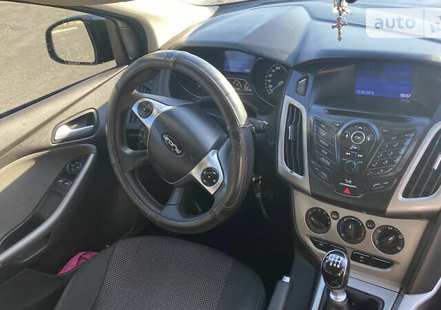 Черный Форд Фокус, объемом двигателя 1.6 л и пробегом 295 тыс. км за 6800 $, фото 9 на Automoto.ua