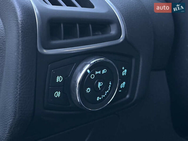 Чорний Форд Фокус, об'ємом двигуна 1.6 л та пробігом 195 тис. км за 8999 $, фото 55 на Automoto.ua