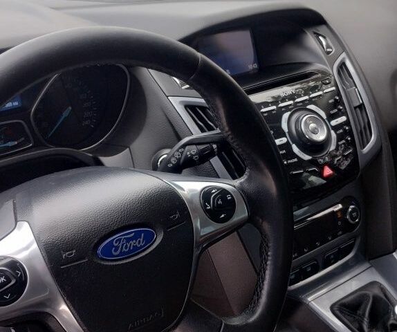 Черный Форд Фокус, объемом двигателя 0 л и пробегом 320 тыс. км за 7200 $, фото 4 на Automoto.ua