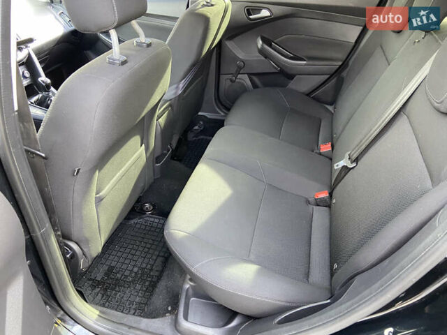 Чорний Форд Фокус, об'ємом двигуна 1 л та пробігом 190 тис. км за 7300 $, фото 6 на Automoto.ua