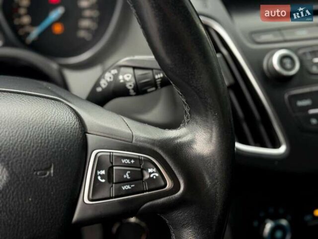 Черный Форд Фокус, объемом двигателя 1.56 л и пробегом 250 тыс. км за 8700 $, фото 24 на Automoto.ua