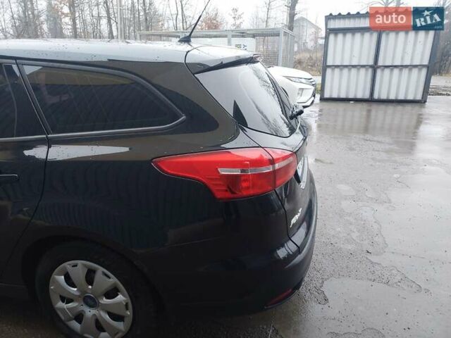 Чорний Форд Фокус, об'ємом двигуна 1.56 л та пробігом 259 тис. км за 8400 $, фото 6 на Automoto.ua