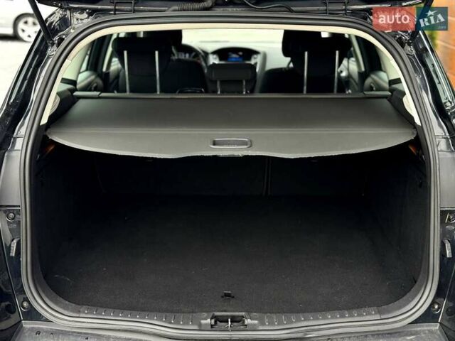 Черный Форд Фокус, объемом двигателя 1.56 л и пробегом 250 тыс. км за 8700 $, фото 39 на Automoto.ua