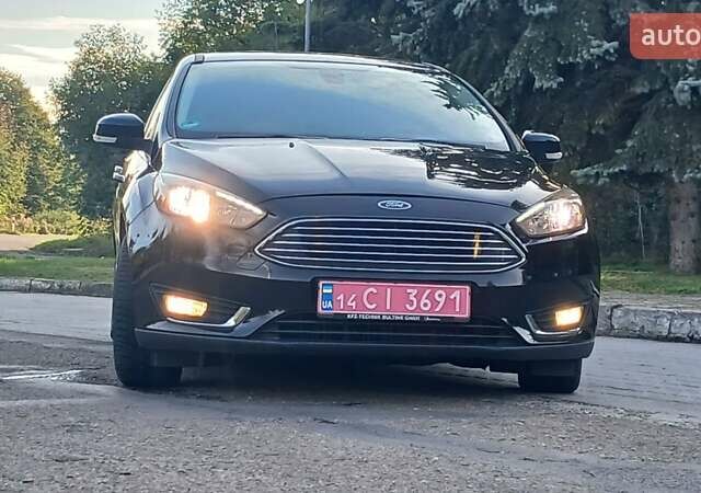 Черный Форд Фокус, объемом двигателя 1.6 л и пробегом 148 тыс. км за 9800 $, фото 11 на Automoto.ua