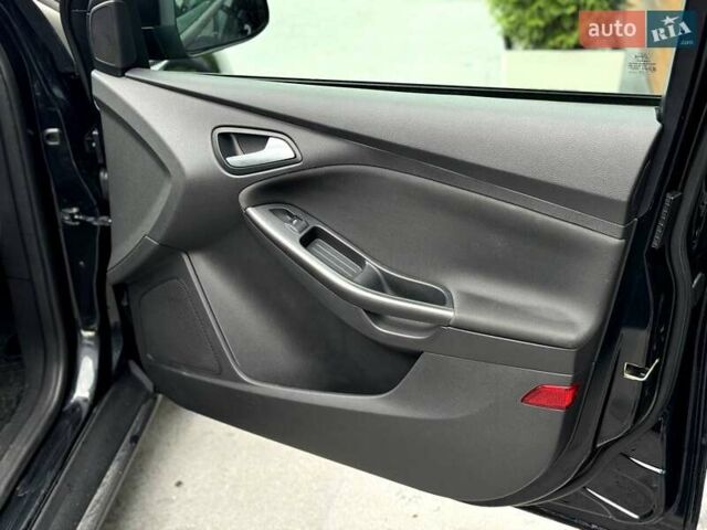 Черный Форд Фокус, объемом двигателя 1.56 л и пробегом 250 тыс. км за 8700 $, фото 31 на Automoto.ua