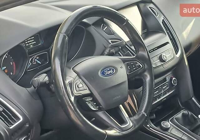 Черный Форд Фокус, объемом двигателя 1.6 л и пробегом 148 тыс. км за 9800 $, фото 42 на Automoto.ua