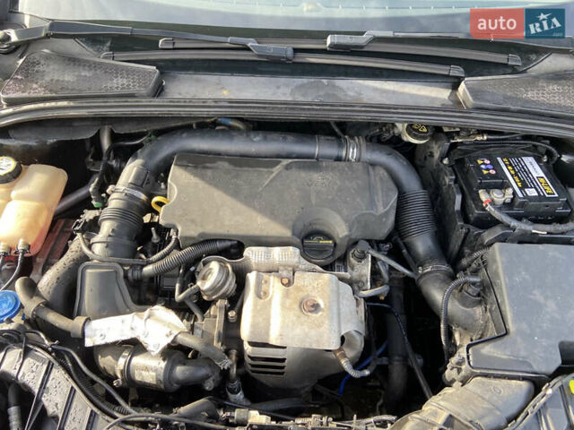 Чорний Форд Фокус, об'ємом двигуна 1 л та пробігом 190 тис. км за 7300 $, фото 10 на Automoto.ua