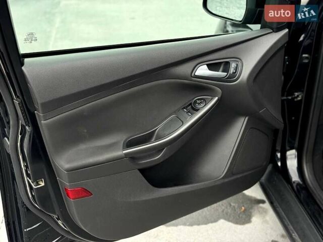 Черный Форд Фокус, объемом двигателя 1.56 л и пробегом 250 тыс. км за 8700 $, фото 18 на Automoto.ua