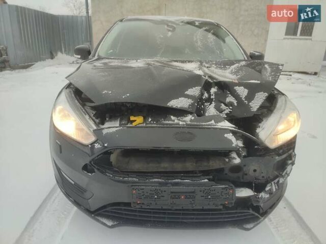 Черный Форд Фокус, объемом двигателя 1.6 л и пробегом 227 тыс. км за 6450 $, фото 2 на Automoto.ua
