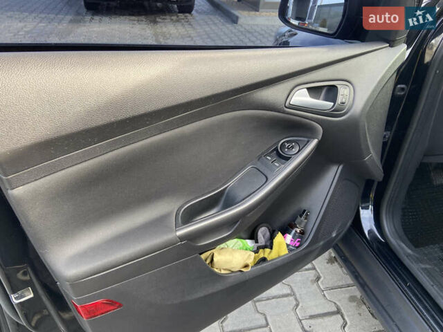 Чорний Форд Фокус, об'ємом двигуна 1 л та пробігом 190 тис. км за 7300 $, фото 16 на Automoto.ua