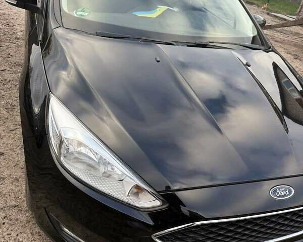 Форд Фокус 2015 в Радомышле на Automoto.ua Черный Форд Фокус, объемом двигателя 1.6 л и пробегом 215 тыс. км за 8700 $, фото 2 на Automoto.ua