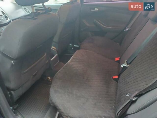 Чорний Форд Фокус, об'ємом двигуна 1.56 л та пробігом 259 тис. км за 8400 $, фото 4 на Automoto.ua