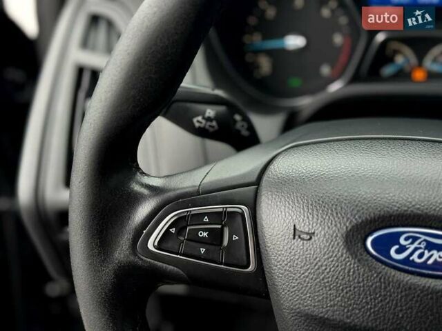Черный Форд Фокус, объемом двигателя 1.56 л и пробегом 250 тыс. км за 8700 $, фото 23 на Automoto.ua