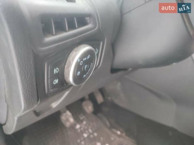 Черный Форд Фокус, объемом двигателя 1.6 л и пробегом 227 тыс. км за 6450 $, фото 15 на Automoto.ua