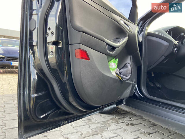 Чорний Форд Фокус, об'ємом двигуна 1 л та пробігом 190 тис. км за 7300 $, фото 8 на Automoto.ua